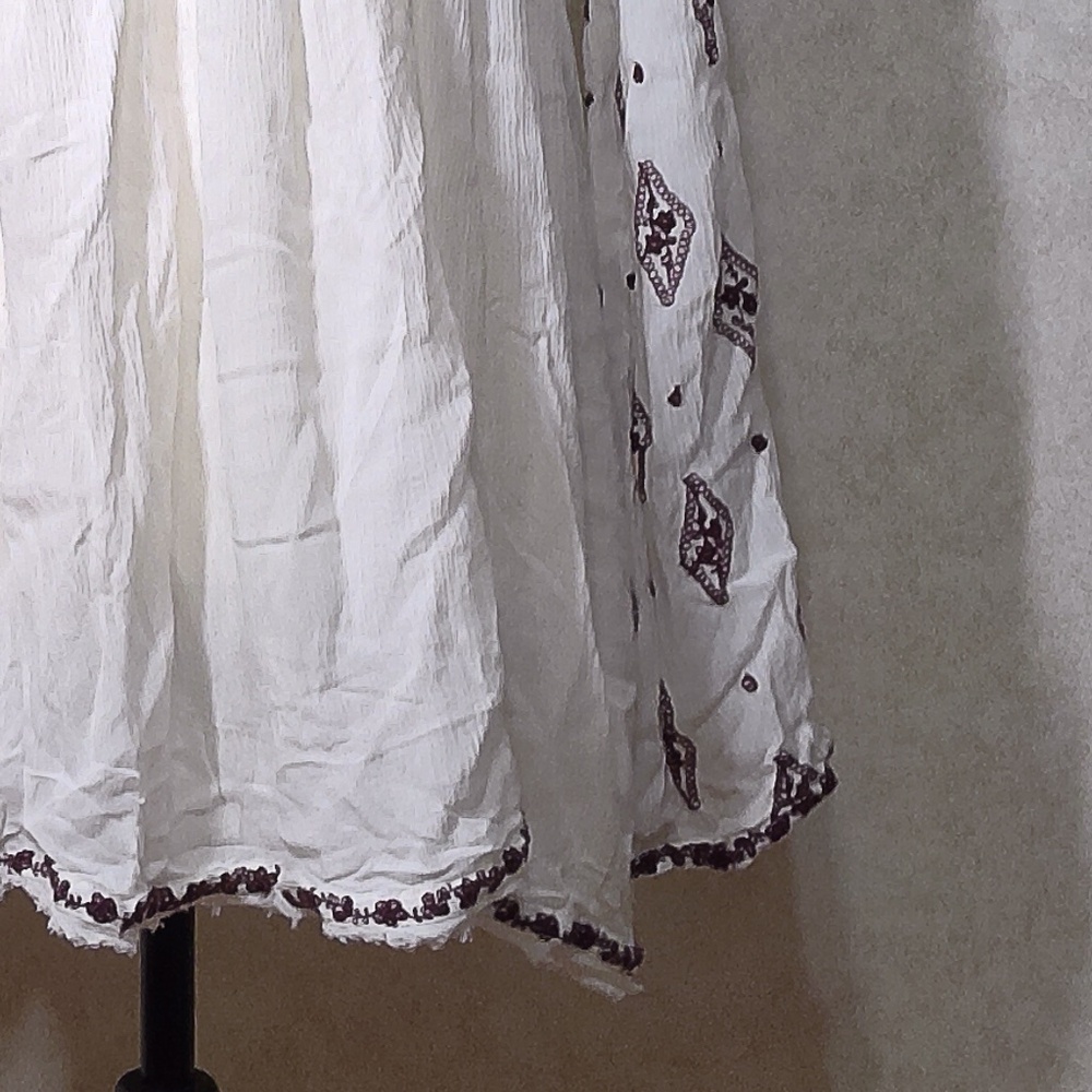 NWOT Free People Embroidery Bohemian V-Neck,Bell Sleeve,Brown & White Top Sz S - Picture 6 of 9
